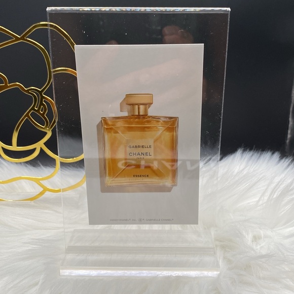 Chanel Cards Framed with stands ACRYLIC 4” x 6” Chanel # 5, # 5 L’Eau, Chance - Picture 7 of 7